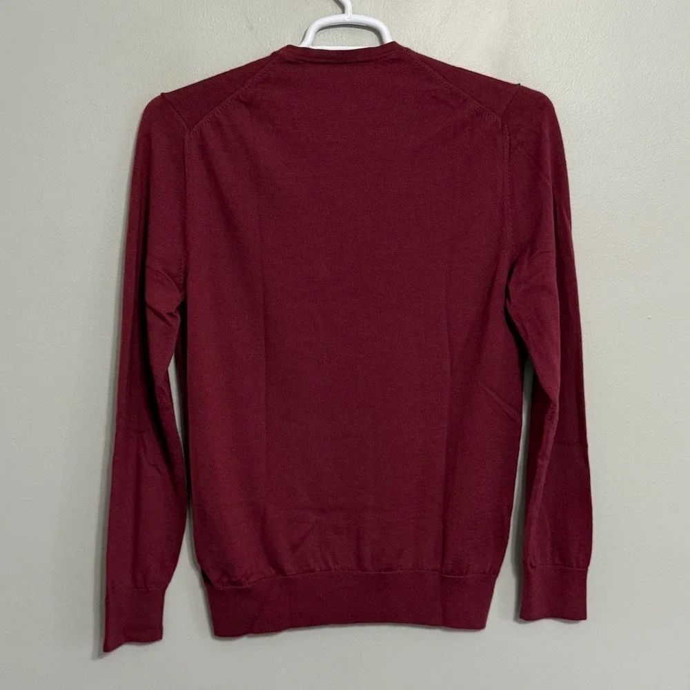 Charles Tyrwhitt Mens Medium Burgundy Extra Fine Merino Wool Crew Neck Sweater